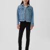 Skinny-jeans med medelhöga barn