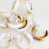 St. Armands Latte Chunky Lucite Hoop örhängen