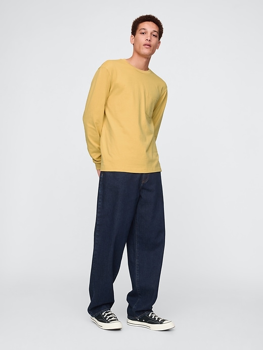 T-shirt med kraftig ficka T-shirt med kraftig ficka