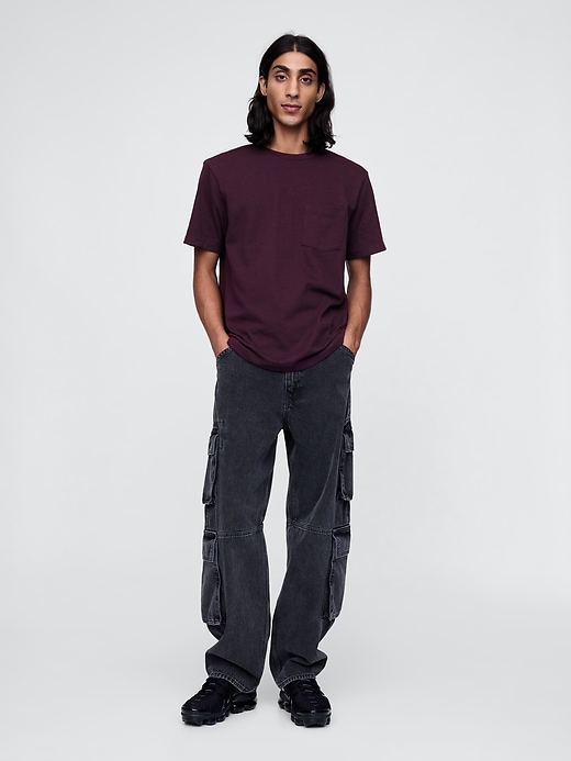 T-shirt med kraftig ficka T-shirt med kraftig ficka