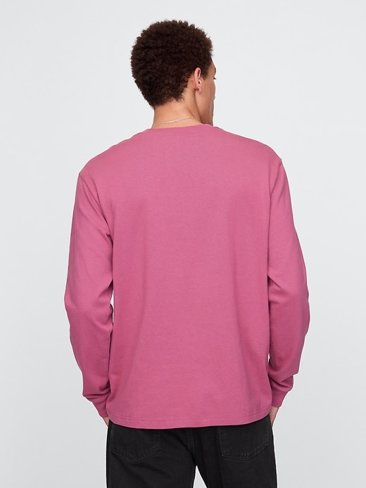 T-shirt med kraftig ficka T-shirt med kraftig ficka