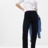 Uppnosiga raka jeans med hög höjd